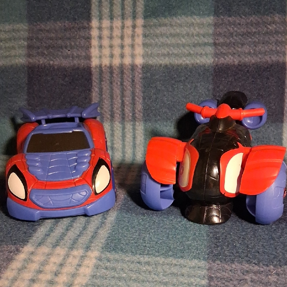 Marvel Red and Blue Hero Cars